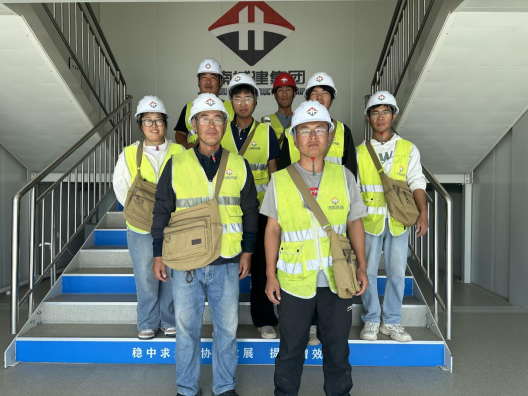 暖心工具包 助力项目建设 城建建筑公司济南市起步区大桥D-4地块项目部为管理人员配备工具包