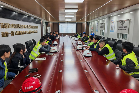 筑牢“钢”基 护航“水”梦 城建建筑公司起步区游泳馆项目召开屋盖钢结构技术交流会