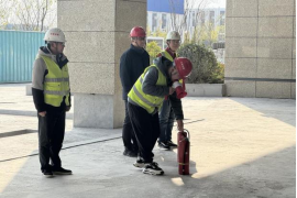 全民消防共参与 生命至上筑防线 城建建筑公司遥墙机场项目开展消防应急演练