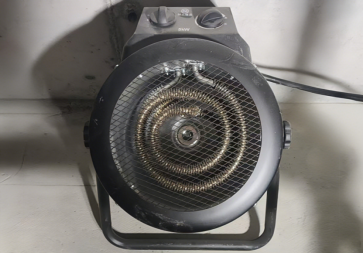 寒潮来袭 “暖”护有方 城建建筑公司微山县避险搬迁项目采用电暖风技术 为冬季混凝土施工保驾护航