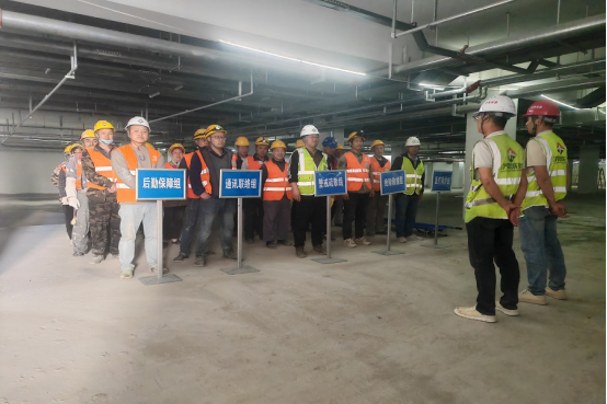 以练筑防 以演备战 城建建筑公司起步区大桥片区D-4地块项目组织开展 有限空间应急演练