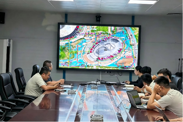 城建建筑公司起步区游泳馆室外配套项目 见缝插针抢进度 协同作战保节点